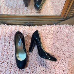 Steve Madden Black Patent Leather Pumps Size 7